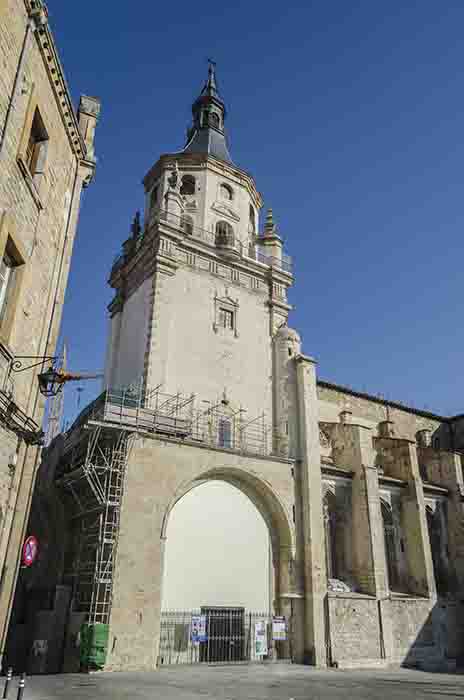 Álava - Vitoria-Gasteiz 18 - parroquia de San Miguel.jpg